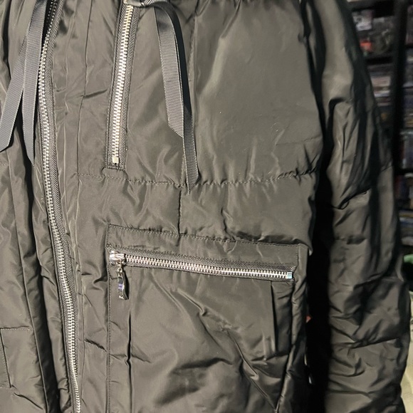 Orolay womans winter down coat| Black - Picture 3 of 9